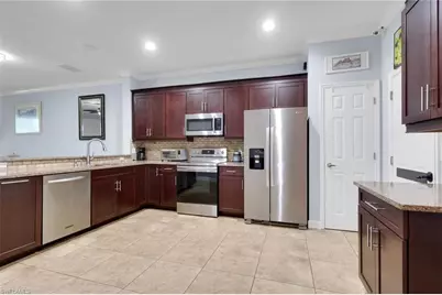 1289 Oxford Ln #228, Naples, FL 34105 - Photo 3