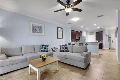 1289 Oxford Ln #228, Naples, FL 34105 - Photo 7