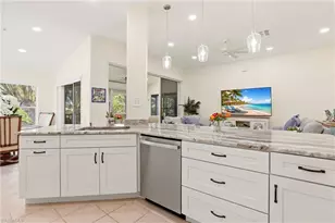 817 Carrick Bend Cir, Naples, FL 34110 - Photo 7