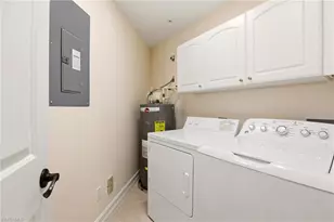 817 Carrick Bend Cir, Naples, FL 34110 - Photo 23