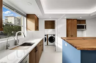 9486 Gulf Shore Dr, Naples, FL 34108 - Photo 15