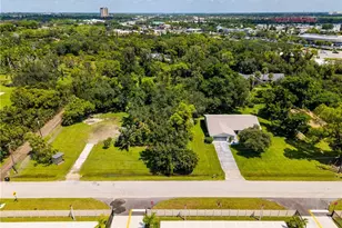 6890 Hendry Creek Dr, Fort Myers, FL 33908 - Photo 3