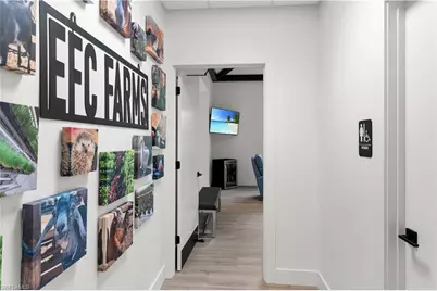 6890 Hendry Creek Dr, Fort Myers, FL 33908 - Photo 7