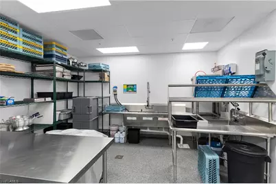 6890 Hendry Creek Dr, Fort Myers, FL 33908 - Photo 39