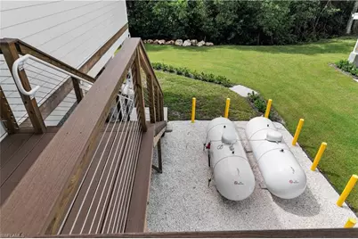 6890 Hendry Creek Dr, Fort Myers, FL 33908 - Photo 9