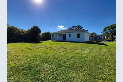 6048 Stratton Rd, Fort Myers, FL 33905 - Photo 5