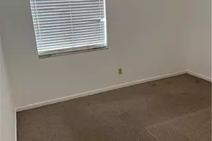 4633 Bayshore Dr, Naples, FL 34112 - Photo 7