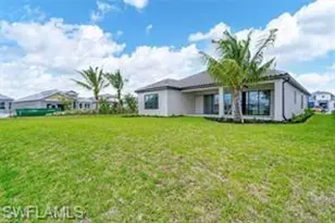 11907 Raggio Dr, Fort Myers, FL 33913 - Photo 29