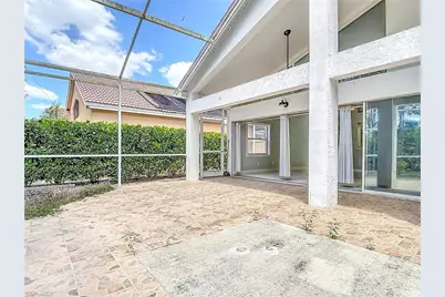 351 Pindo Palm Dr, Naples, FL 34104 - Photo 39