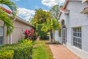 351 Pindo Palm Dr, Naples, FL 34104 - Photo 3