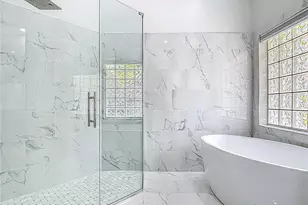 351 Pindo Palm Dr, Naples, FL 34104 - Photo 21