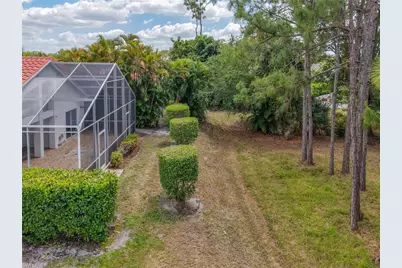 351 Pindo Palm Dr, Naples, FL 34104 - Photo 43