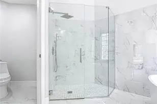 351 Pindo Palm Dr, Naples, FL 34104 - Photo 23