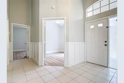 351 Pindo Palm Dr, Naples, FL 34104 - Photo 5