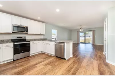 165 Blackstone Dr, Fort Myers, FL 33913 - Photo 9