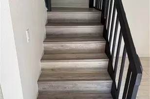 1531 Park Meadows Dr, Fort Myers, FL 33907 - Photo 9