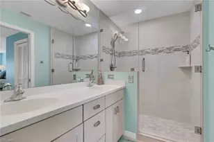 424 Foxtail Ct, Naples, FL 34104 - Photo 23