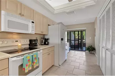 424 Foxtail Ct #424, Naples, FL 34104 - Photo 13