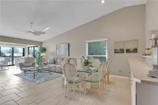 424 Foxtail Ct, Naples, FL 34104 - Photo 17