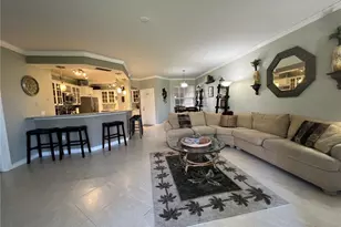 8125 Celeste Dr, Naples, FL 34113 - Photo 9