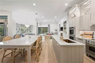 9833 Clear Lake Cir, Naples, FL 34109 - Photo 7