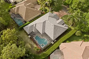 9833 Clear Lake Cir, Naples, FL 34109 - Photo 5