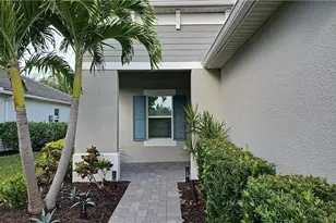 2305 Ariane Dr, Naples, FL 34112 - Photo 3