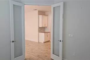 2305 Ariane Dr, Naples, FL 34112 - Photo 11