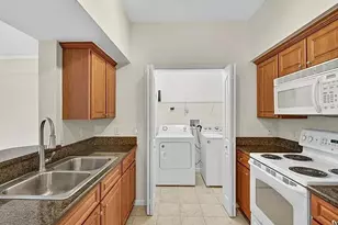 13010 Positano Cir, Naples, FL 34105 - Photo 3