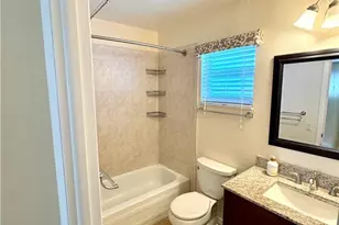 225 Turtle Lake Ct, Naples, FL 34105 - Photo 5