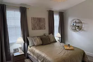 3304 Lisa Ln, Naples, FL 34109 - Photo 19