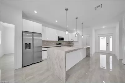 1142 Dutchess St E, Lehigh Acres, FL 33974 - Photo 9