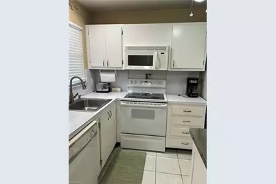 170 Turtle Lake Ct #304, Naples, FL 34105 - Photo 3