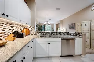 4844 Hampshire Ct, Naples, FL 34112 - Photo 7