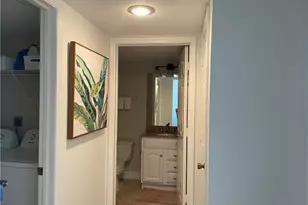 9640 Victoria Ln, Naples, FL 34109 - Photo 19