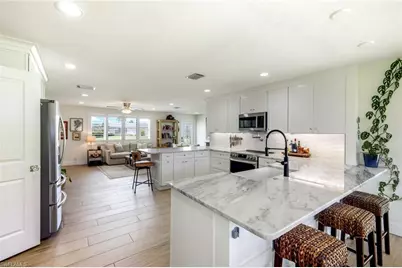 20621 Pine Tree Ln, Estero, FL 33928 - Photo 7