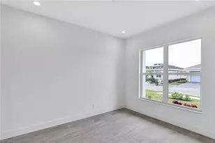 8718 Driftwood Dr, Naples, FL 34114 - Photo 15