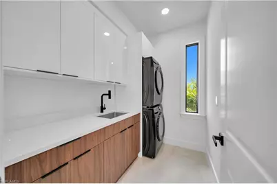 1306 NE 1st Ave, Cape Coral, FL 33909 - Photo 27