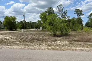 735 Delridge Ave S, Lehigh Acres, FL 33974 - Photo 3