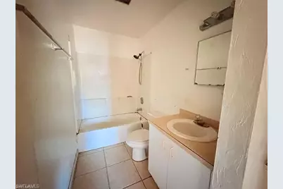 419 NE 16th Pl, Cape Coral, FL 33909 - Photo 15