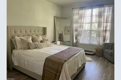 56 Silver Oaks Cir #102, Naples, FL 34119 - Photo 3