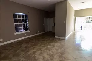 141 18th Ave NE, Naples, FL 34120 - Photo 9