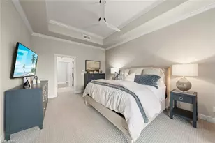 646 Vintage Reserve Cir, Naples, FL 34119 - Photo 9