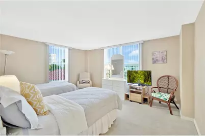 10701 Gulf Shore Dr #302, Naples, FL 34108 - Photo 17