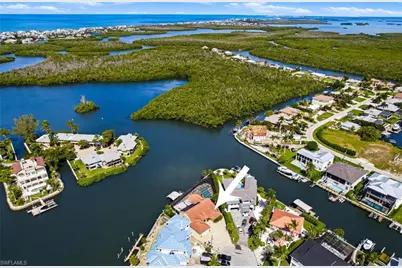 4882 Regal Dr, Bonita Springs, FL 34134 - Photo 5