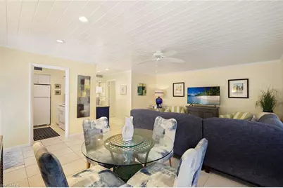 286 4th St S #203, Naples, FL 34102 - Photo 5