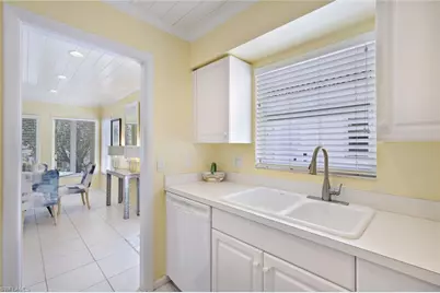 286 4th St S #203, Naples, FL 34102 - Photo 11