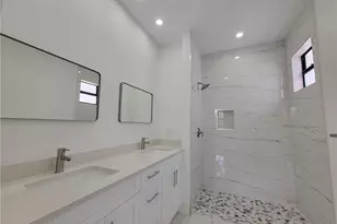 886 Milwaukee Blvd, Lehigh Acres, FL 33974 - Photo 9