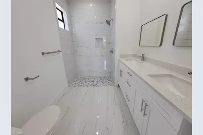 886 Milwaukee Blvd, Lehigh Acres, FL 33974 - Photo 11