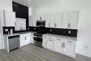 7296 Pebble Beach Rd, Fort Myers, FL 33967 - Photo 5